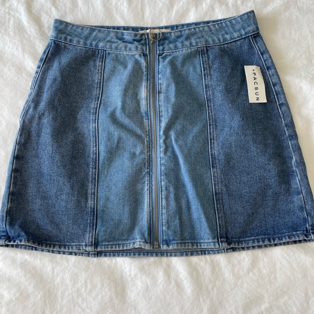 PacSun Mini Skirt, Jean, Zip-up, New with Tags. Size 28